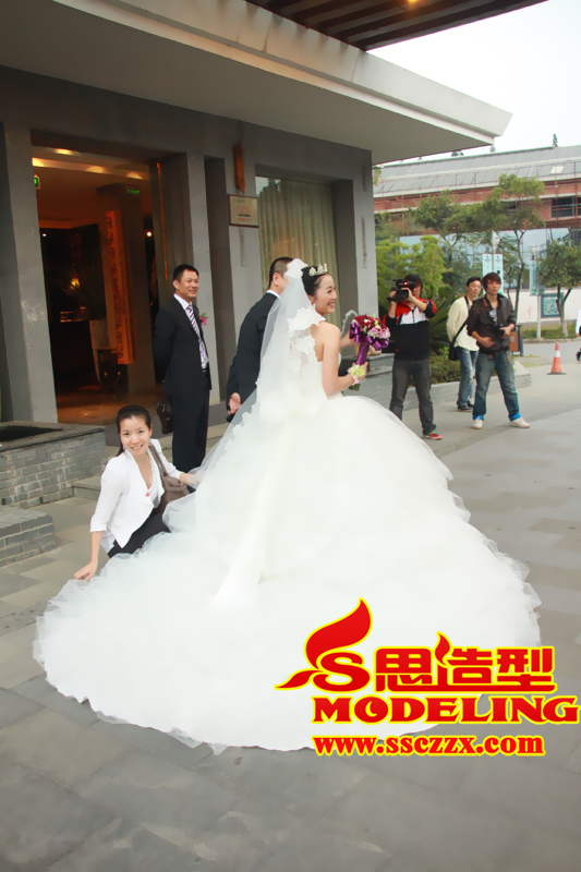 南京新娘迎宾造型，南京新娘化妆，南京新娘跟妆
